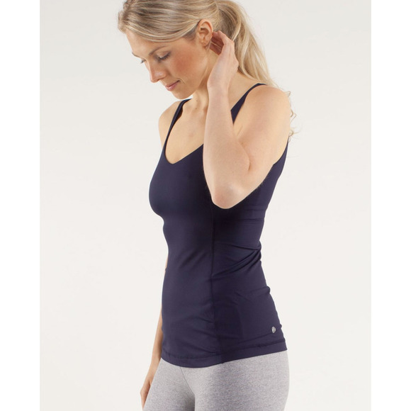 Lululemon Strappy Back Soft Fitted Built-in Bra Tank Navy 4 NWOT - Picture 2 of 10